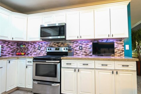 Villa ou maison à vendre à North Lauderdale, Floride: 4 chambres, 121.05 m2 № 2042405 - photo 7