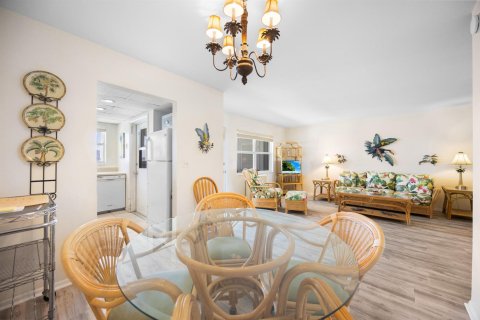Condominio en venta en North Palm Beach, Florida, 2 dormitorios, 89.74 m2 № 2083166 - foto 16