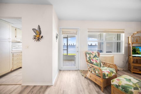 Condominio en venta en North Palm Beach, Florida, 2 dormitorios, 89.74 m2 № 2083166 - foto 8