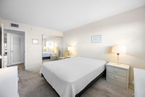 Condominio en venta en North Palm Beach, Florida, 2 dormitorios, 89.74 m2 № 2083166 - foto 21