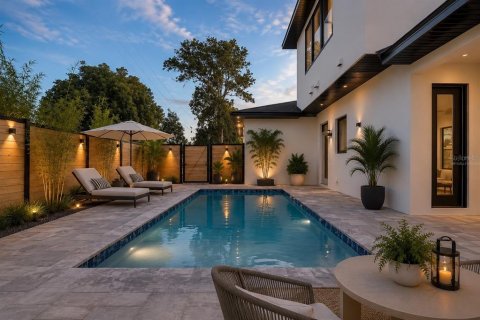 House in Winter Park, Florida 3 bedrooms, 256.04 sq.m. № 2216227 - photo 14
