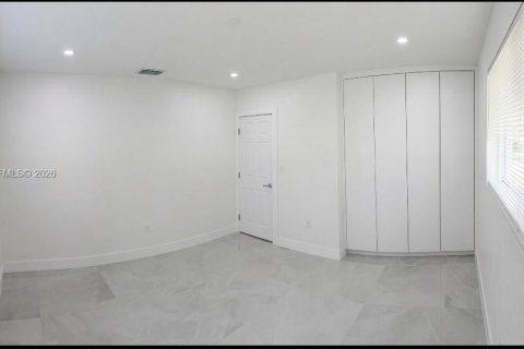 Купить виллу или дом в Хомстед, Флорида 4 спальни, 150.5м2, № 2005809 - фото 21