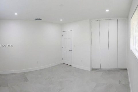 Купить виллу или дом в Хомстед, Флорида 4 спальни, 150.5м2, № 2005809 - фото 22