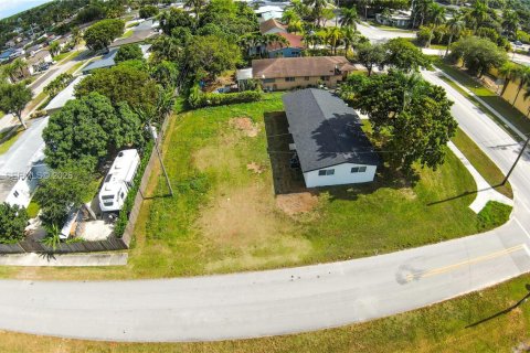 Купить виллу или дом в Хомстед, Флорида 4 спальни, 150.5м2, № 2005809 - фото 24