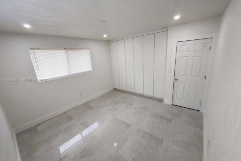 Купить виллу или дом в Хомстед, Флорида 4 спальни, 150.5м2, № 2005809 - фото 10