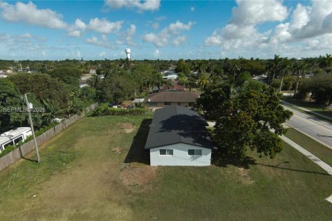 Купить виллу или дом в Хомстед, Флорида 4 спальни, 150.5м2, № 2005809 - фото 28