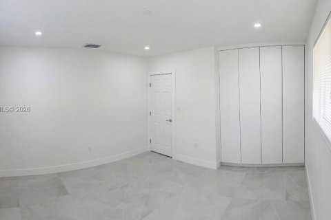 Купить виллу или дом в Хомстед, Флорида 4 спальни, 150.5м2, № 2005809 - фото 16
