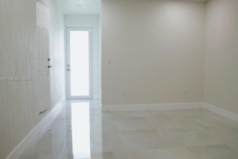 Купить виллу или дом в Хомстед, Флорида 4 спальни, 150.5м2, № 2005809 - фото 19