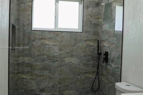 Купить виллу или дом в Хомстед, Флорида 4 спальни, 150.5м2, № 2005809 - фото 12