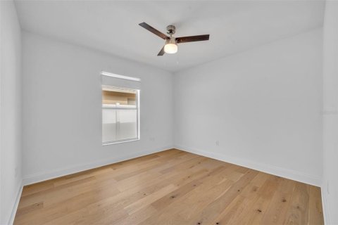House in Orlando, Florida 5 bedrooms, 219.34 sq.m. № 1821433 - photo 23