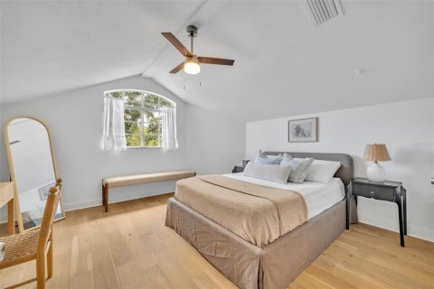 House in Orlando, Florida 5 bedrooms, 219.34 sq.m. № 1821433 - photo 25