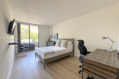 Condo in Key Biscayne, Florida, 3 bedrooms  № 2169343 - photo 14
