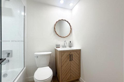 Condo in Key Biscayne, Florida, 3 bedrooms  № 2169343 - photo 20