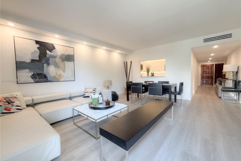Condo in Key Biscayne, Florida, 3 bedrooms  № 2169343