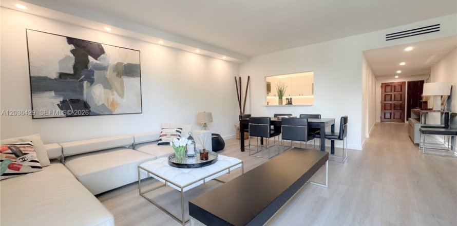 Condo in Key Biscayne, Florida, 3 bedrooms  № 2169343