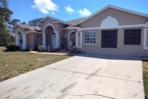 Casa en alquiler en Port St. Lucie, Florida, 5 dormitorios, 247.58 m2 № 2147068 - foto 2