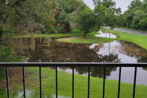 Condo à Sanford, Floride, 2 chambres  № 2107524