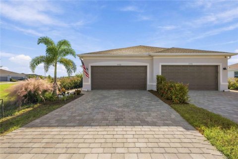 Villa ou maison à vendre à Englewood, Floride: 3 chambres, 132.11 m2 № 2433110 - photo 2