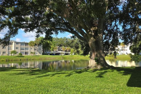 Casa en alquiler en Dunedin, Florida, 2 dormitorios, 103.86 m2 № 1917929 - foto 2