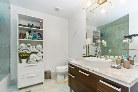 Купить кондоминиум в Майами, Флорида 58.71м2, № 2025087 - фото 15