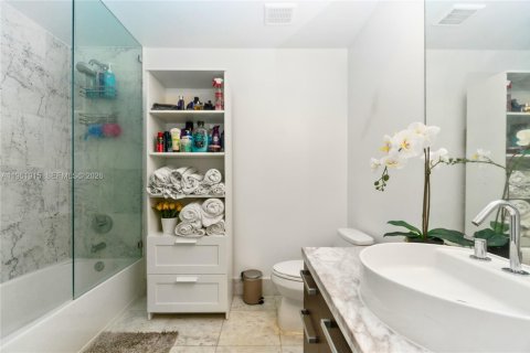 Купить кондоминиум в Майами, Флорида 58.71м2, № 2025087 - фото 14