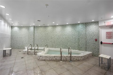 Купить кондоминиум в Майами, Флорида 58.71м2, № 2025087 - фото 22