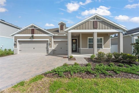 House in Apopka, Florida 4 bedrooms, 221.76 sq.m. № 2396390