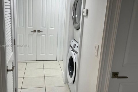 Купить кондоминиум в Хайалиа, Флорида 2 спальни, 96.43м2, № 2044796 - фото 9