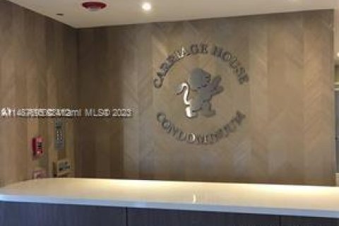 Condo in Miami Beach, Florida, 1 bedroom  № 1958612 - photo 15