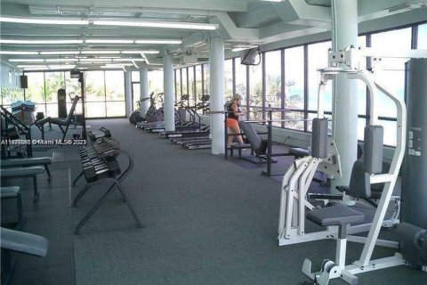 Condo in Miami Beach, Florida, 1 bedroom  № 1958612 - photo 18