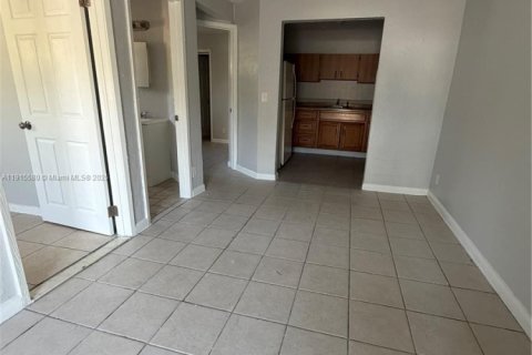 Appartement à louer à Fort Lauderdale, Floride: 3 chambres, 83.43 m2 № 1971004 - photo 1