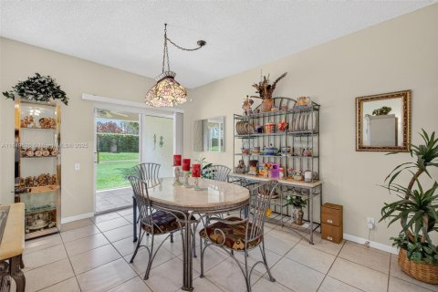 Townhouse in Dania Beach, Florida 3 bedrooms, 141.21 sq.m. № 1852116 - photo 6