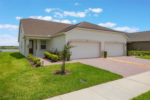 Villa ou maison à vendre à Clermont, Floride: 3 chambres, 171.96 m2 № 1780323 - photo 1