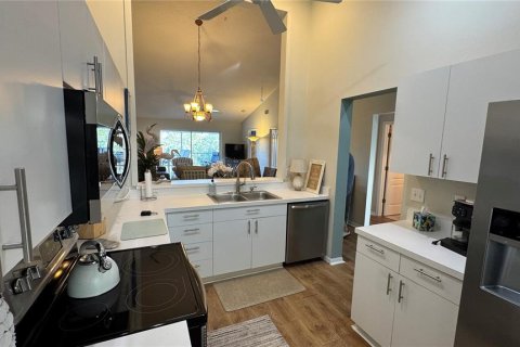 Copropriété à louer à Sarasota, Floride: 2 chambres, 115.01 m2 № 2100178 - photo 7