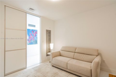 Condo in Sunny Isles Beach, Florida, 1 bedroom  № 1753128 - photo 23