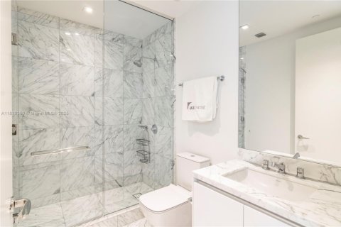 Condo in Sunny Isles Beach, Florida, 1 bedroom  № 1753128 - photo 19