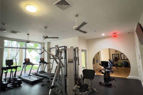 Condominio en alquiler en Hollywood, Florida, 1 dormitorio, 80.17 m2 № 1970716 - foto 13