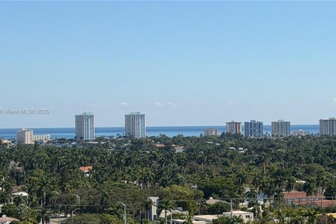Condominio en alquiler en Hollywood, Florida, 1 dormitorio, 80.17 m2 № 1970716 - foto 22