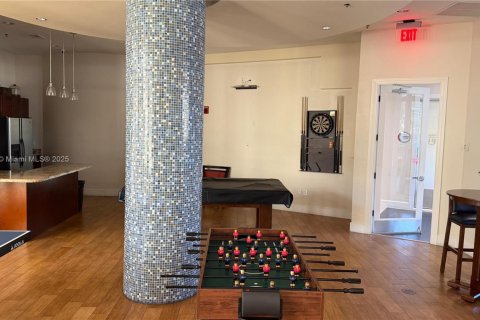 Condominio en alquiler en Hollywood, Florida, 1 dormitorio, 80.17 m2 № 1970716 - foto 11