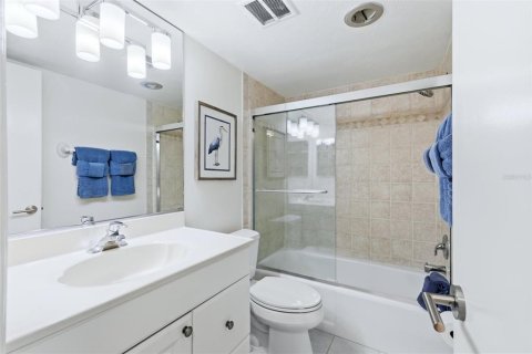 Copropriété à vendre à Longboat Key, Floride: 2 chambres, 118.36 m2 № 2419246 - photo 18