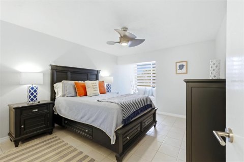 Copropriété à vendre à Longboat Key, Floride: 2 chambres, 118.36 m2 № 2419246 - photo 17