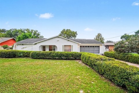 Villa ou maison à Spring Hill, Floride 2 chambres, 102.66 m2 № 2425968