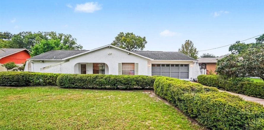 Casa en Spring Hill, Florida 2 dormitorios, 102.66 m2 № 2425968