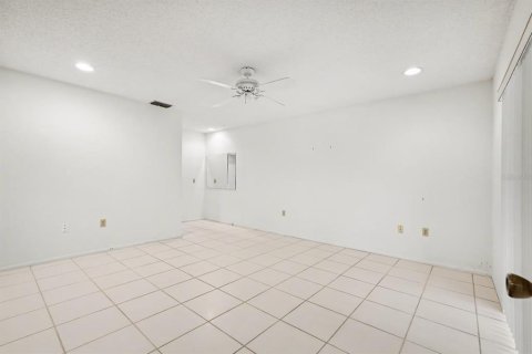 Casa en venta en Spring Hill, Florida, 2 dormitorios, 102.66 m2 № 2425968 - foto 16
