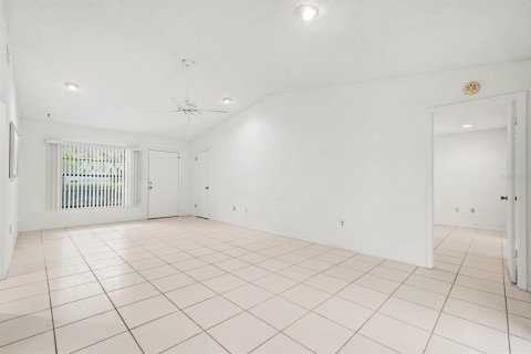 Casa en venta en Spring Hill, Florida, 2 dormitorios, 102.66 m2 № 2425968 - foto 9