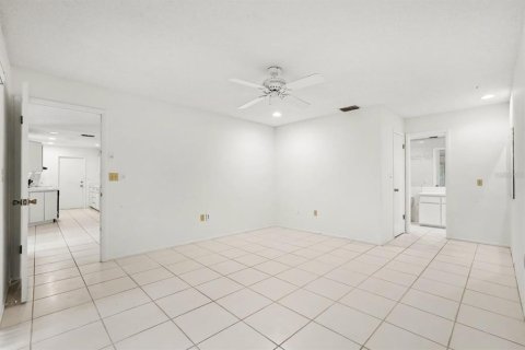 Casa en venta en Spring Hill, Florida, 2 dormitorios, 102.66 m2 № 2425968 - foto 18