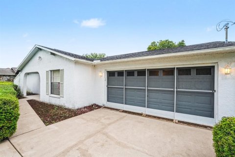 Casa en venta en Spring Hill, Florida, 2 dormitorios, 102.66 m2 № 2425968 - foto 4