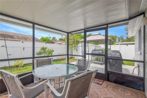 Villa ou maison à vendre à Tampa, Floride: 3 chambres, 138.24 m2 № 2358467 - photo 27