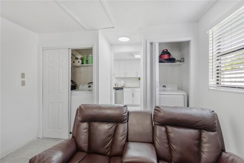 Villa ou maison à vendre à Tampa, Floride: 3 chambres, 138.24 m2 № 2358467 - photo 25