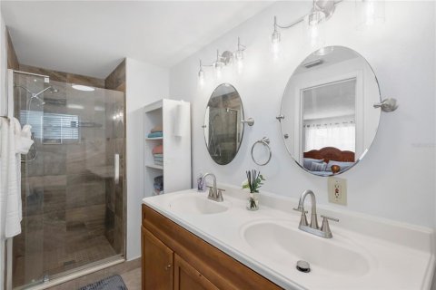Villa ou maison à vendre à Tampa, Floride: 3 chambres, 138.24 m2 № 2358467 - photo 19